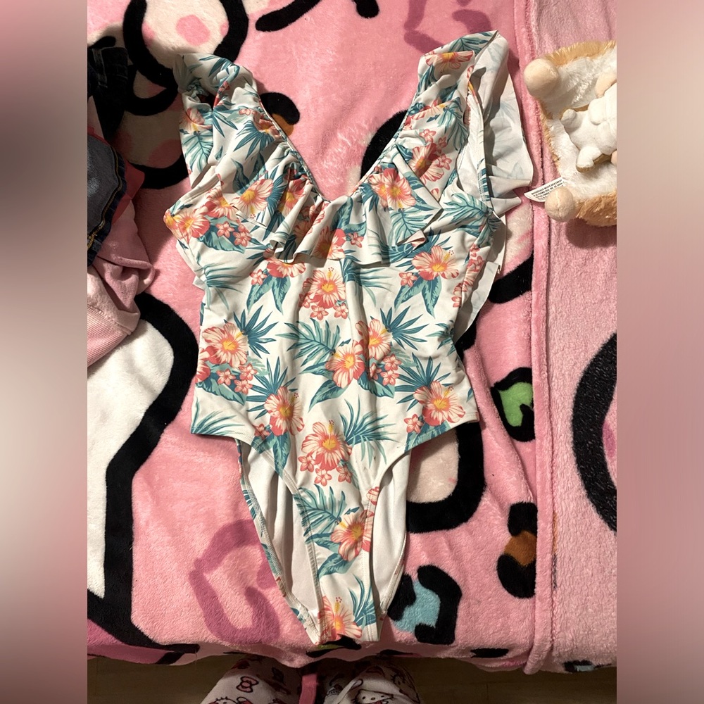 Cabana del sol never worn small bathingsuit